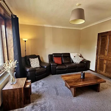 Spacious Flat In