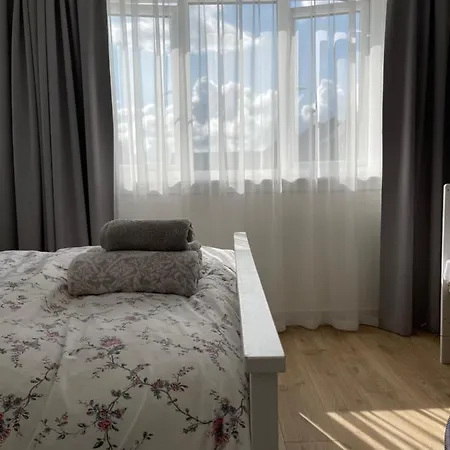 4 Bedrooms House With Garden * Edimburgo
