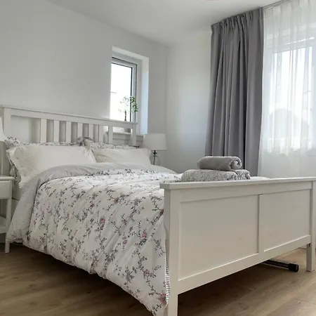 4 Bedrooms House With Garden Feriehus *