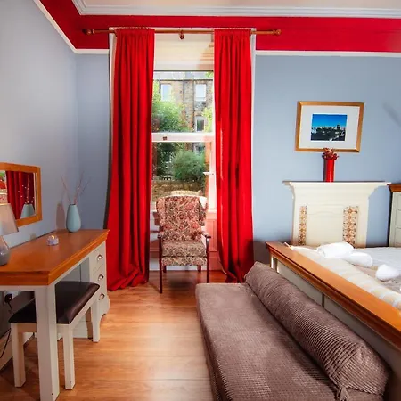 Warm, Cozy&relaxed By Holyrood Palace