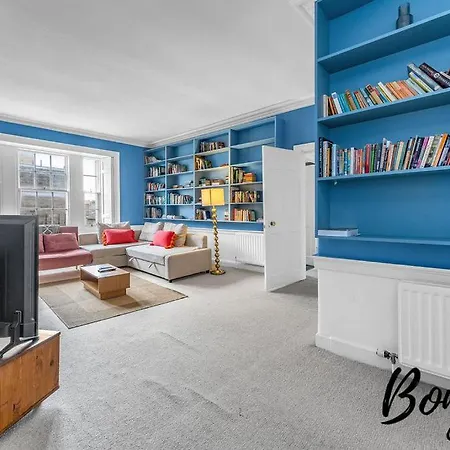 Voltaire - New Town 3br-2ba, Castle Street By Bonjour Residences Apartamento *