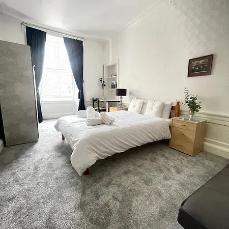 Appartamento Newington, 1st Floor 4 Bedroom Flat *