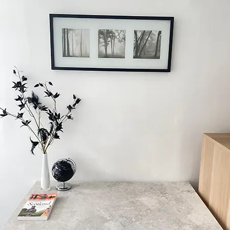 Apartment Newington, 1st Floor 4 Bedroom Flat