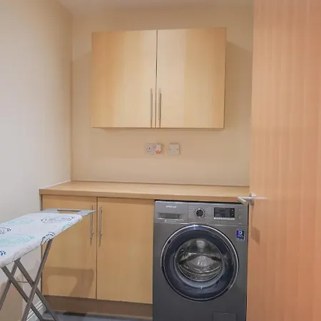 Stylish Modern Newly Built 15 Min From Centre 公寓 爱丁堡