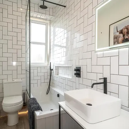 Pass The Keys Luxury Top Floor 2 Bedroom Appartamento
