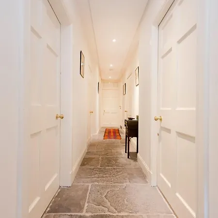 Elegant 3-bedroom In Centre * Edimburgo