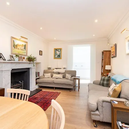 Elegant 3-bedroom In Centre * Edimburgo