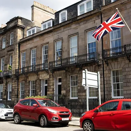 Elegant & Sunny 2bd Basement Stay, Edinburgh! Appartement Édimbourg