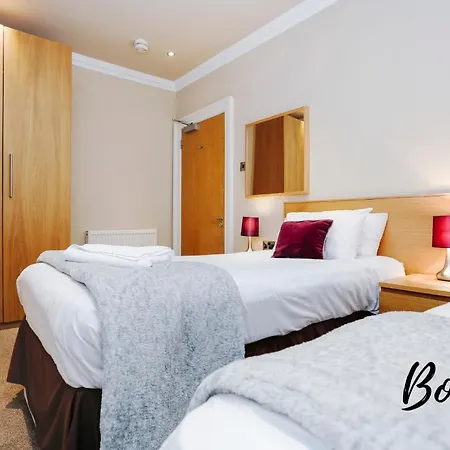 Montmartre - New Town 3br-3ba Main Door - By Bonjour Residences Daire *