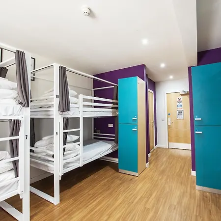 Hostel A&o *