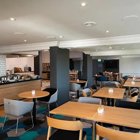 Express West By Ihg