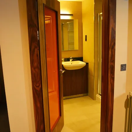 Hotel The Place