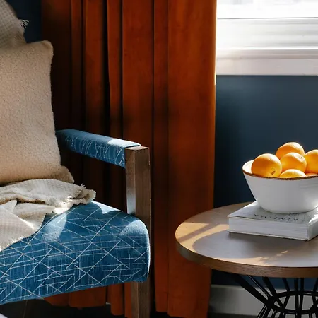 Heeton Concept Queen Street Aparthotel 4*