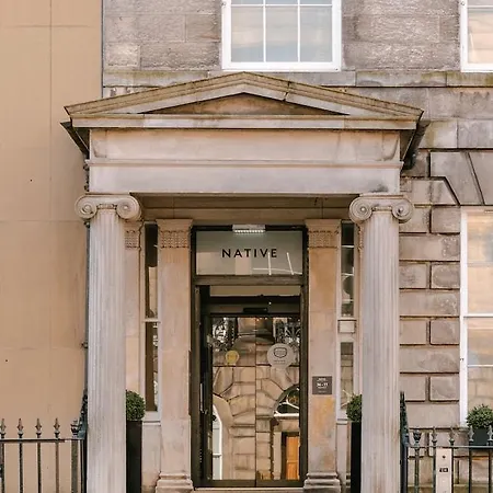 Aparthotel Heeton Concept Queen Street 4*