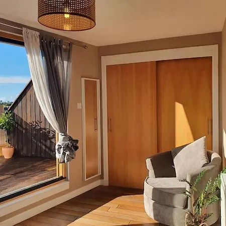 Rooftop Retreat * エディンバラ