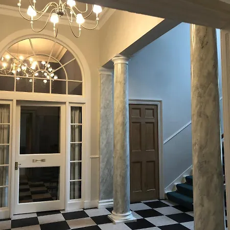 Private Guest In Georgian Townhouse In Centre Privat bolig Edinburgh