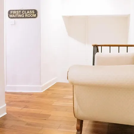 Spacious & Welcoming 2bd Flat - * Edinburgh