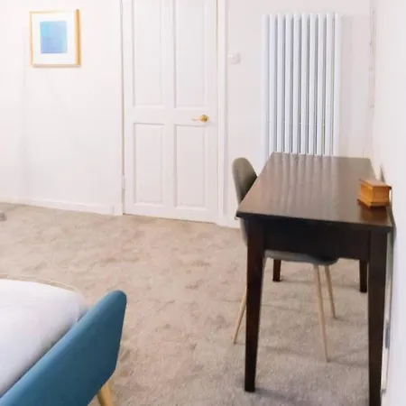 Spacious & Welcoming 2bd Flat - * Edinburgh