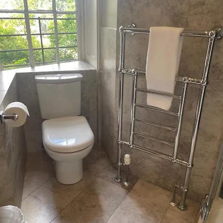 Private Guest In Georgian Townhouse In Centre Edinburgh