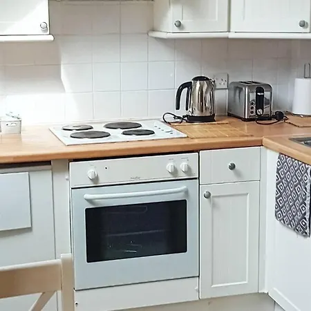 Unique 3 Bedroom Entire House Near Royal Mile