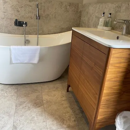 Private Guest In Georgian Townhouse In Centre Edinburgh