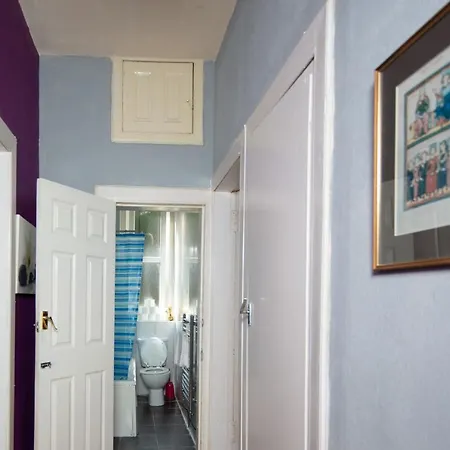 Cozy 2 Bedroom By Leith Water/ Ocean *
