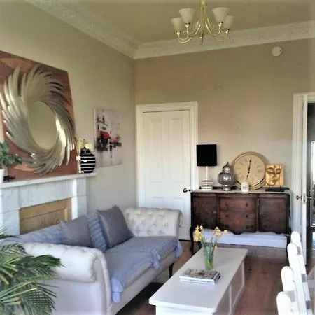 Apartment Superb 3 Bed Near Botanic Gardens Edinburgh