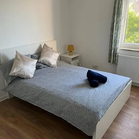 2 Bed Flat Close To Uni Apartment Edinburgh