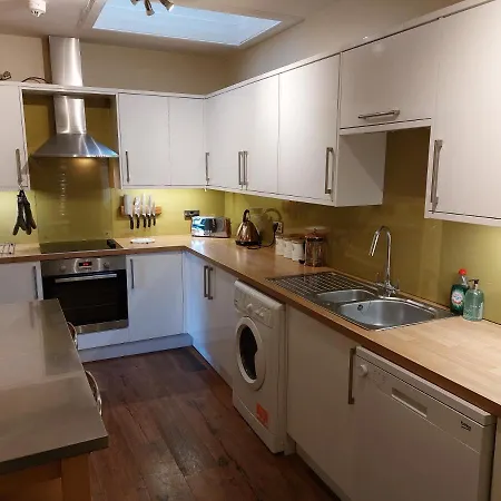 Апартаменты Stunning 5br Royal Mile Penthouse *