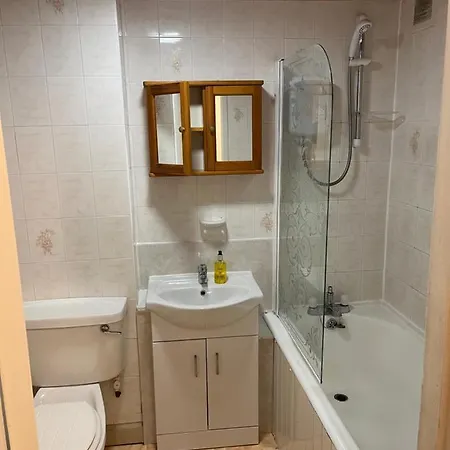 Lägenhet Budget Flat By Saughton Tram Stop Edinburg