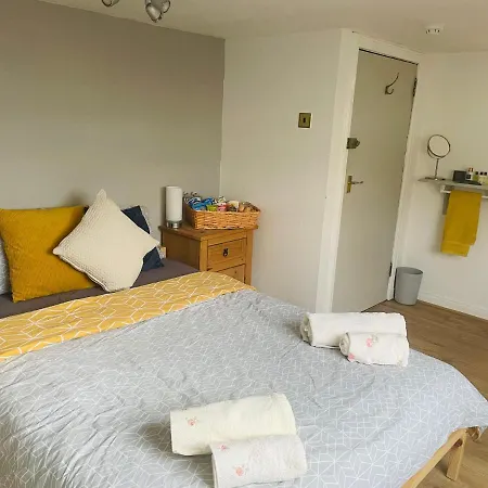 Séjour chez l'habitant Cosy Loft In Morningside, *