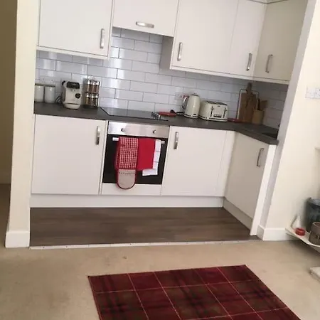 Caledonian - Charming 1 Bed Flat *