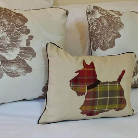 Caledonian - Charming 1 Bed Flat Appartement