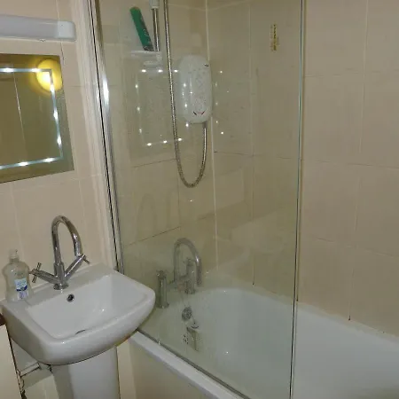 1 Bedroom Flat In Historic Cooperage Leith Appartement Edinburgh