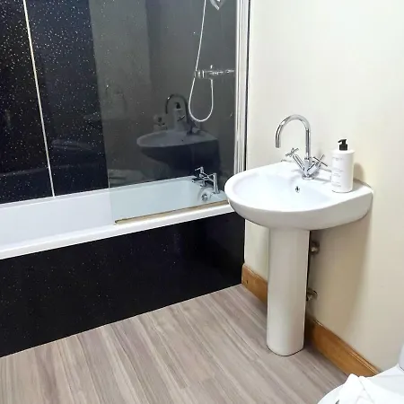 Chalé Elegant 2 Bedroom *