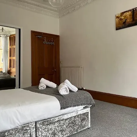 Lägenhet Specious Retreat With Famous Park Views Edinburg