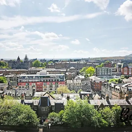 Trocadero - Central-royal Mile Castle Apartment *