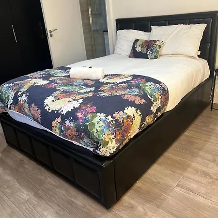 Stylish En-Suite Double Room