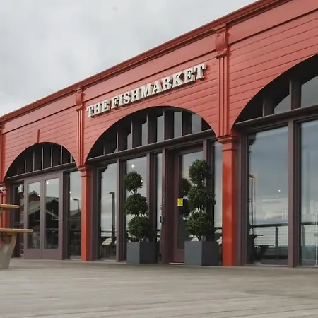 Peaceful Oasis By The Sea 아파트 *