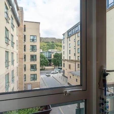 Apartment Pass The Keys Lovely Flat At Holyrood Edinburgh