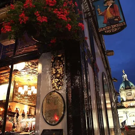 Bruntsfield Hotel 4*