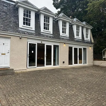 펜션 Cameron Coach House Modern In Murrayfield