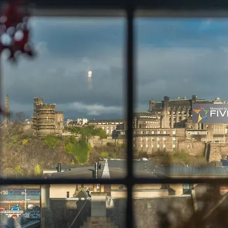 Luxury In Edinburgh's Old Town Edimburgo