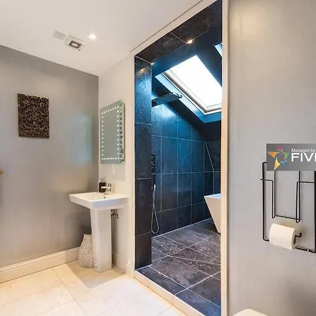 Luxury In Edinburgh's Old Town Appartamento *