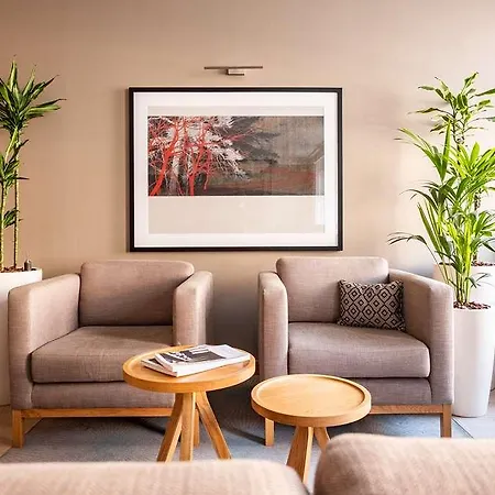 Heeton Concept Queen Street Aparthotel 4*