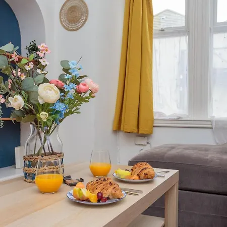 Warm 1bed Flat Leith Walk Apartment
