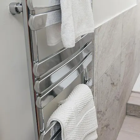 Peaceful Oasis By The Sea 아파트 에든버러