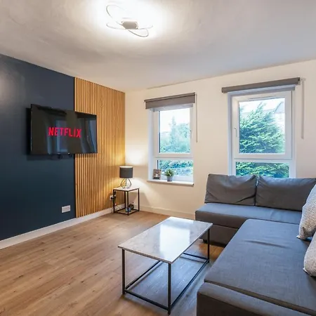 Modern 2bed Apartment-free Parking Apartment *