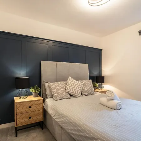 Apartment Modern 2bed Apartment-free Parking