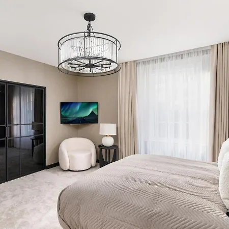 Apartment Luxury Romantic West-end With Jacuzzi Bath *